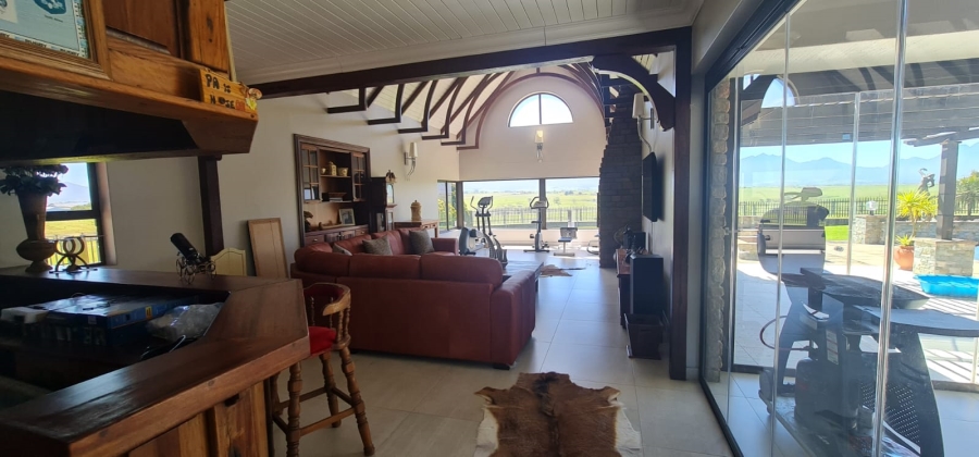 3 Bedroom Property for Sale in Glentana Western Cape